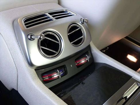 Certified 2014 Rolls-Royce Wraith RWD image 7