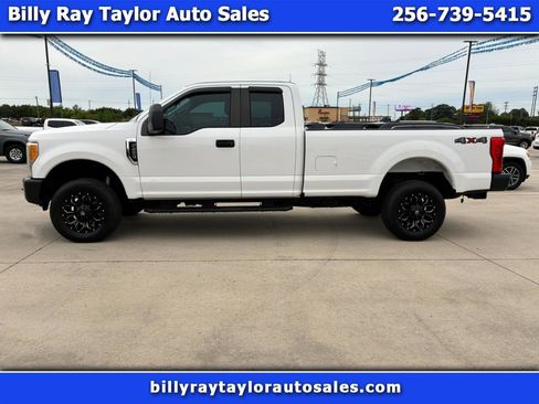 Used 2017 Ford F250 XL w/ Camper Package AWD/4WD image 1