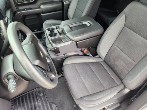 Used 2023 Chevrolet Silverado 1500 Custom AWD/4WD image 14