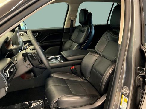 Used 2024 Lincoln Aviator Reserve w/ Equipment Group 201A image 25