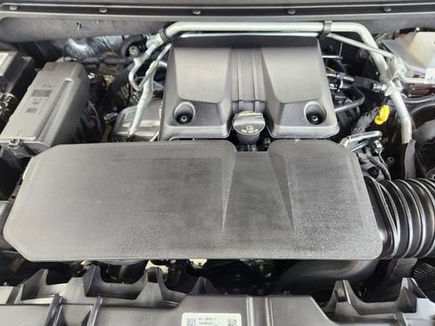 New 2025 GMC Canyon Elevation w/ Convenience Package image 21