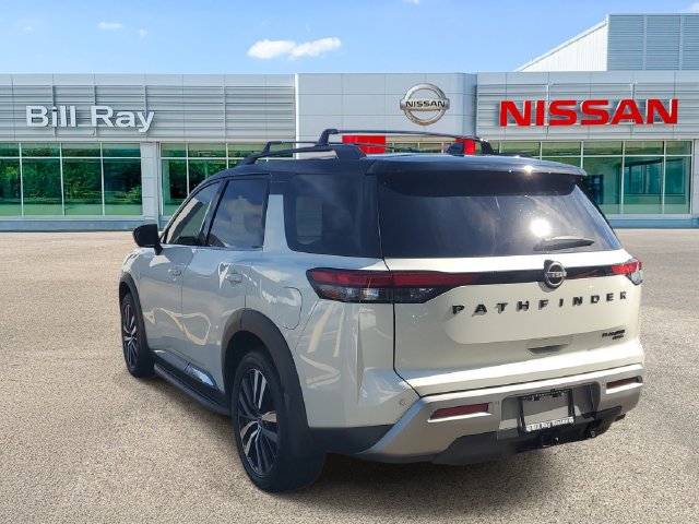 Used 2024 Nissan Pathfinder Platinum AWD/4WD image 3