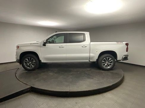New 2026 Chevrolet Silverado 1500 LT w/ Safety Package AWD/4WD image 4