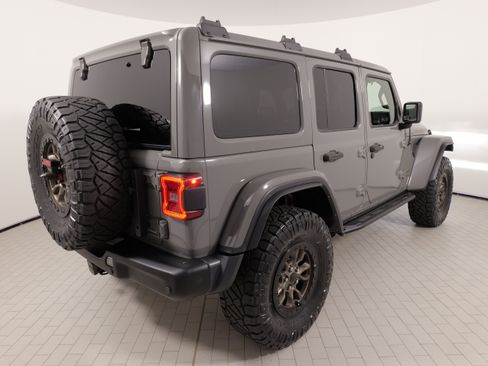 Used 2021 Jeep Wrangler Unlimited Rubicon w/ Trailer Tow Package AWD/4WD image 11