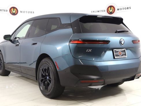 Used 2023 BMW iX xDrive50 w/ Convenience Package AWD/4WD image 4