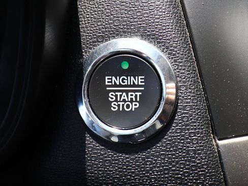 Used 2018 Ford EcoSport SE FWD image 51