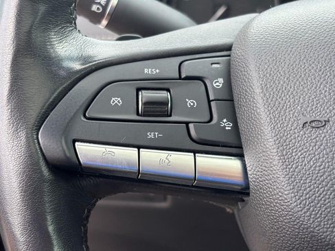 Used 2020 Cadillac XT4 Premium Luxury AWD/4WD image 17