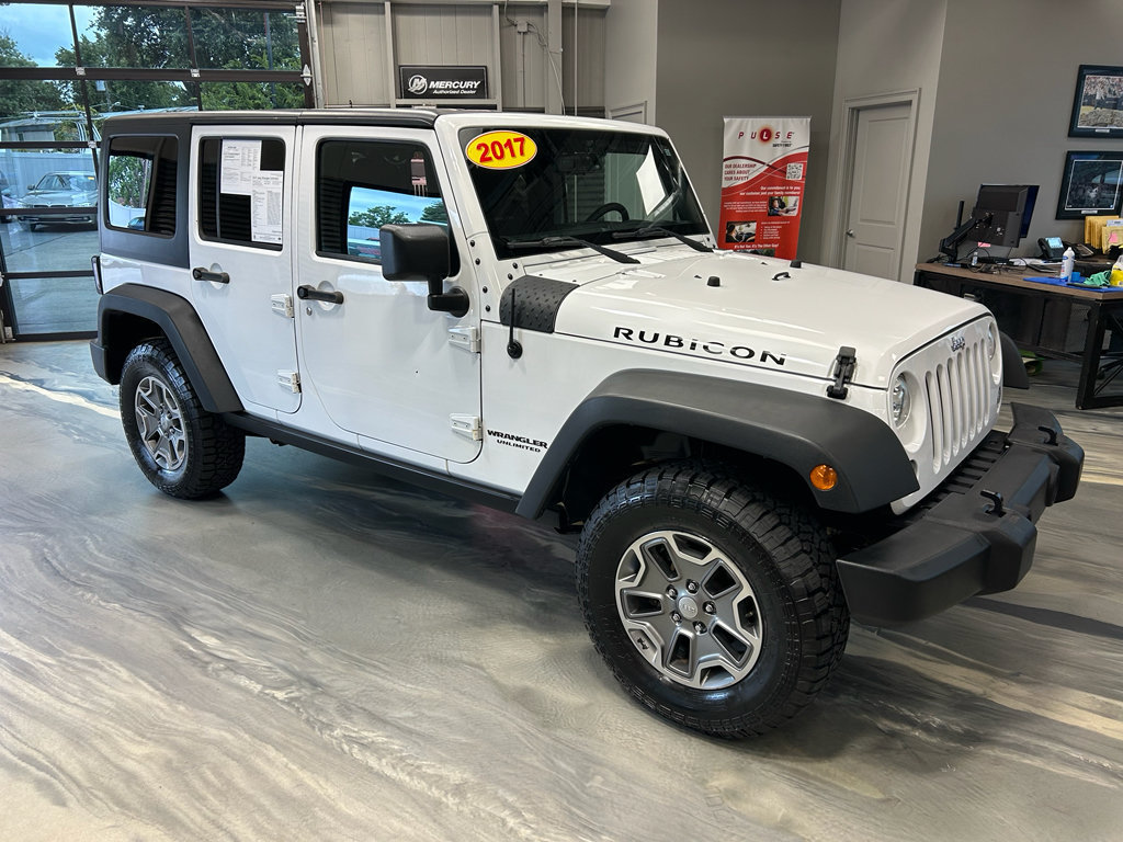 Used 2017 Jeep Wrangler Unlimited Rubicon w/ Connectivity Group AWD/4WD image 22