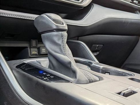 Used 2021 Toyota Highlander LE image 14