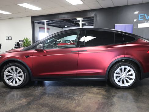 Used 2020 Tesla Model X Long Range AWD/4WD image 12