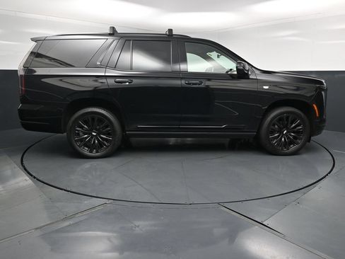 Used 2025 Cadillac Escalade Sport w/ LPO, ONYX Package AWD/4WD image 9