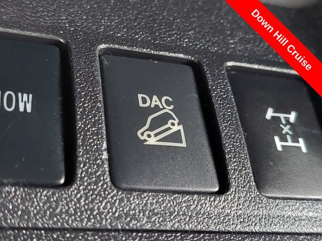 Used 2018 Toyota Highlander XLE AWD/4WD image 24