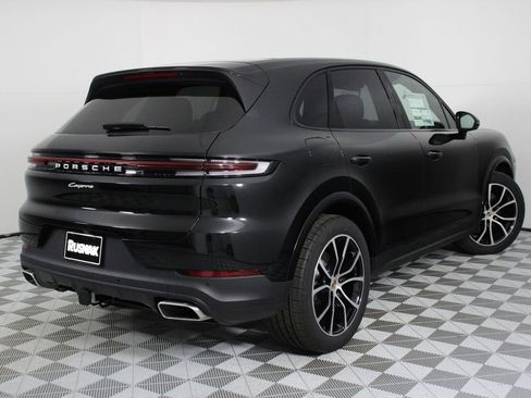 New 2026 Porsche Cayenne image 7