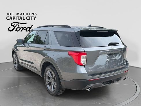 Used 2024 Ford Explorer XLT w/ Equipment Group 202A AWD/4WD image 7