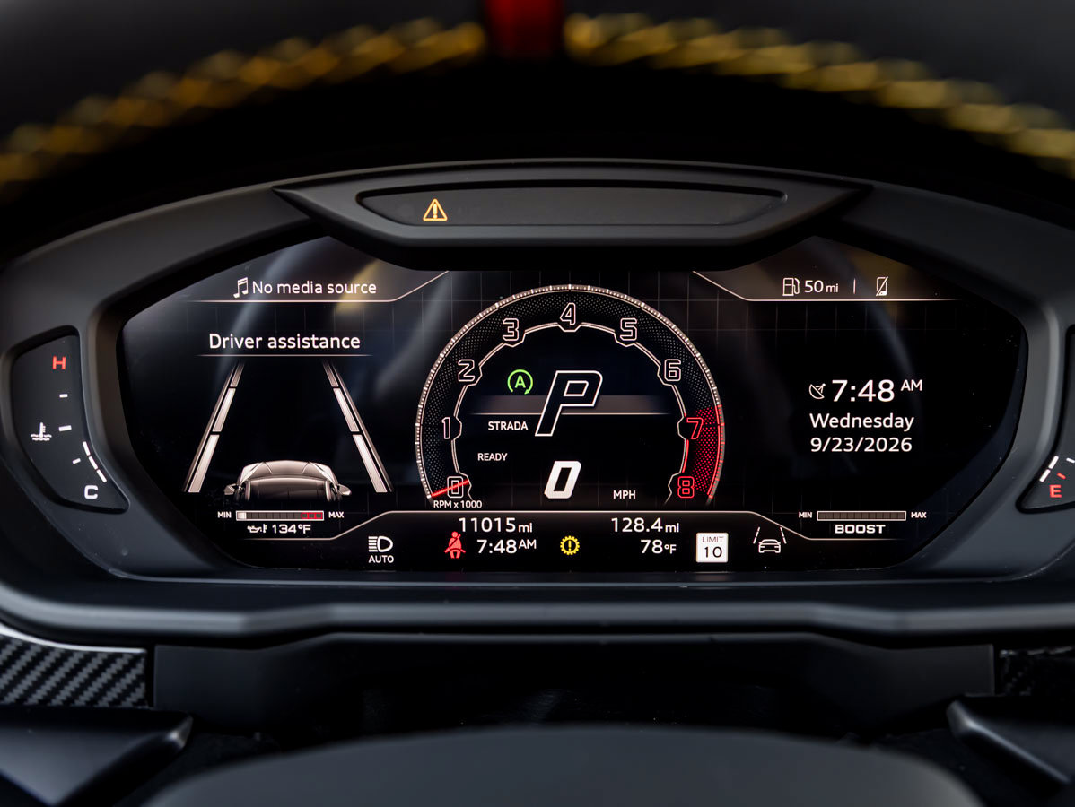 Used 2024 Lamborghini Urus Performante AWD/4WD image 18