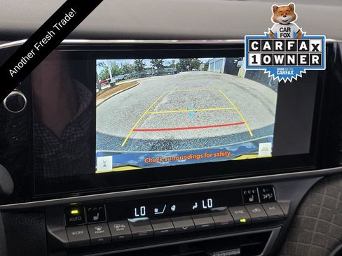 Used 2025 Toyota Camry XLE FWD image 12