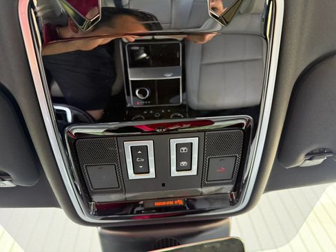 Used 2020 Land Rover Range Rover Velar R-Dynamic S AWD/4WD image 27