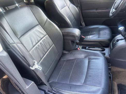 Used 2017 Jeep Patriot High Altitude AWD/4WD image 25