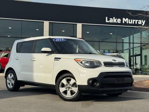 Used 2019 Kia Soul Base image 1