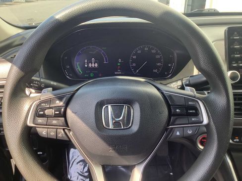Used 2021 Honda Accord Hybrid image 16