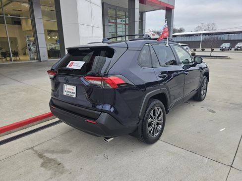 Certified 2022 Toyota RAV4 XLE Premium image 4