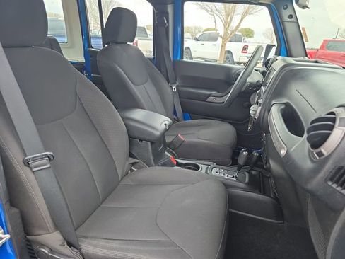 Used 2015 Jeep Wrangler Unlimited Sport image 10