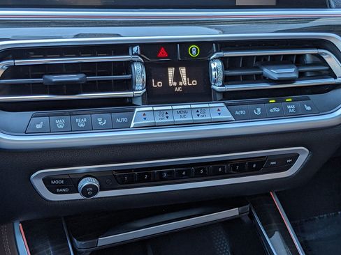 Used 2023 BMW X5 xDrive40i w/ Premium Package image 21