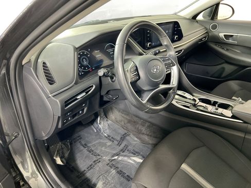 Used 2022 Hyundai Sonata SEL w/ Convenience Package image 9