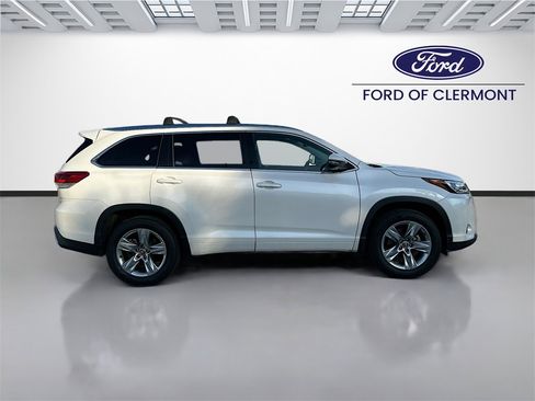 Used 2019 Toyota Highlander Limited image 8