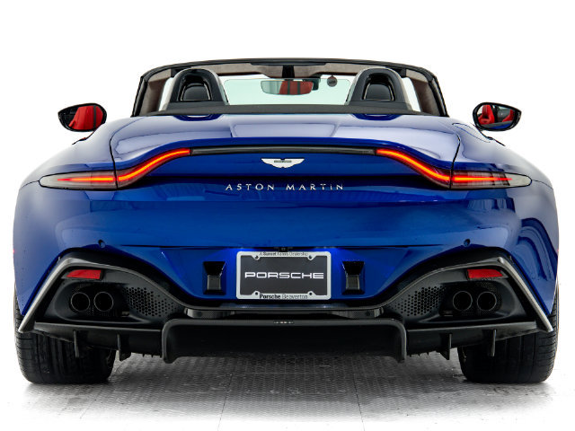 Used 2022 Aston Martin V8 Vantage Roadster RWD image 32