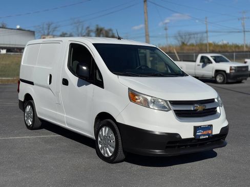 Used 2018 Chevrolet City Express LT image 3