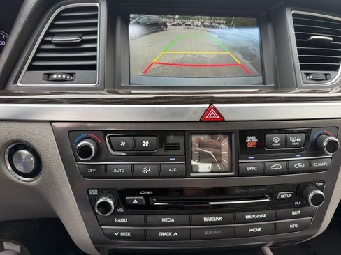 Used 2016 Hyundai Genesis 3.8 image 23