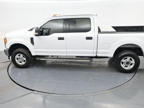 Used 2017 Ford F250 XLT image 23
