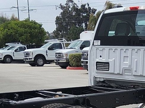 New 2026 Ford F350 XL w/ XL Chrome Package RWD image 15