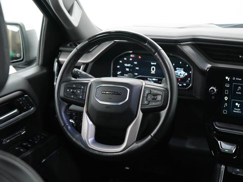 Used 2025 GMC Sierra 1500 Denali w/ Technology Package AWD/4WD image 14