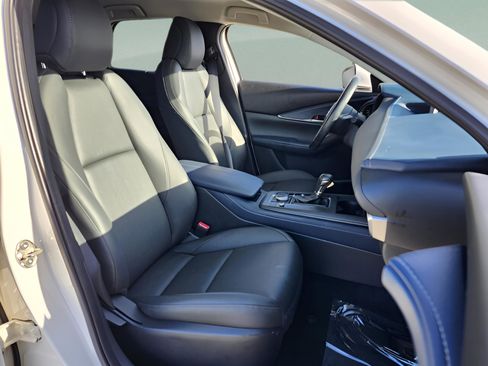 Used 2021 MAZDA CX-30 FWD 2.5 S w/ Select Package image 24