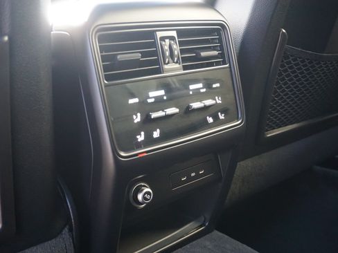 Certified 2025 Porsche Cayenne Coupe AWD/4WD image 21