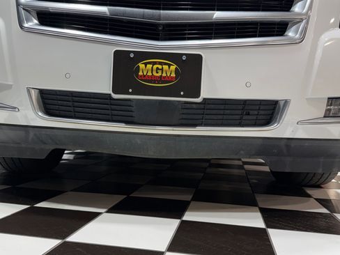 Used 2020 Cadillac Escalade ESV Premium Luxury image 32