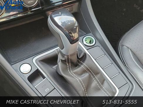 Used 2024 Volkswagen Jetta SE FWD image 19