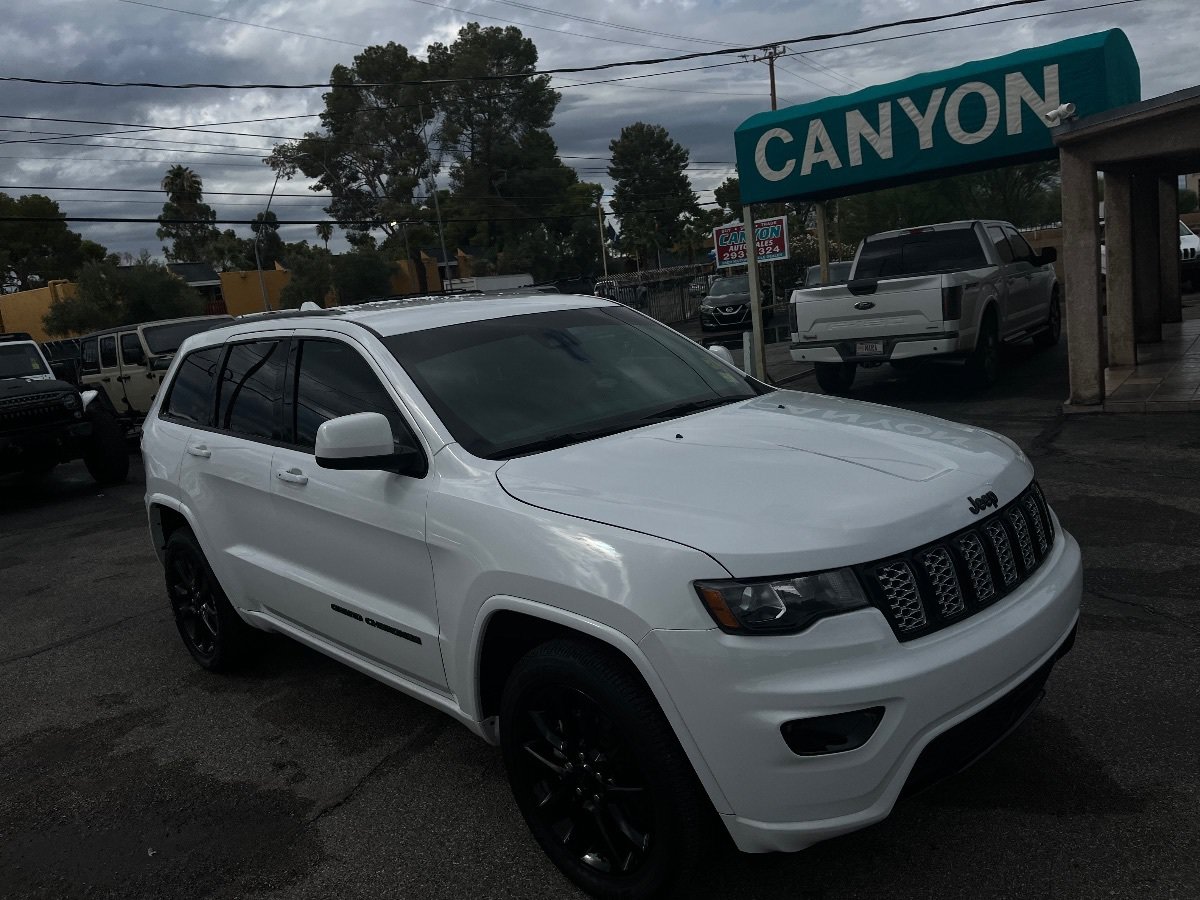 Used 2020 Jeep Grand Cherokee Altitude RWD image 47