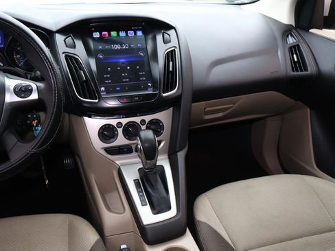 Used 2014 Ford Focus SE image 10