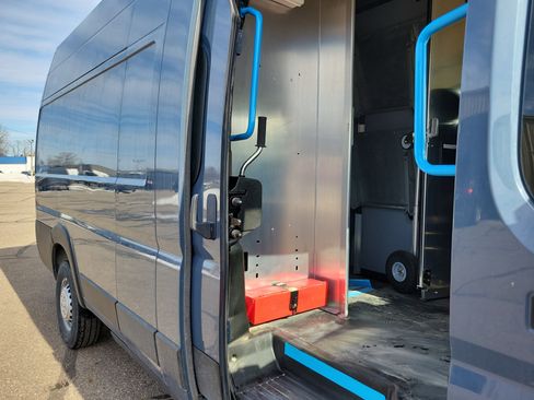 Used 2024 RAM ProMaster 3500 image 16