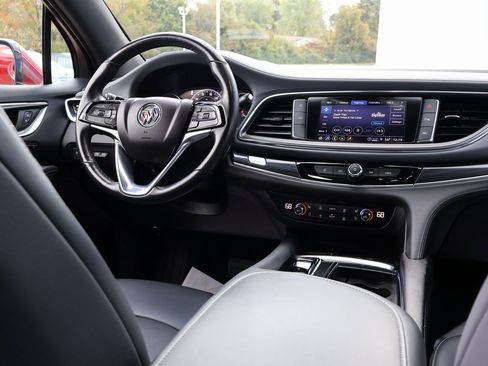 Certified 2024 Buick Enclave Premium image 29