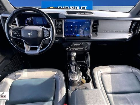 Used 2023 Ford Bronco Outer Banks AWD/4WD image 8