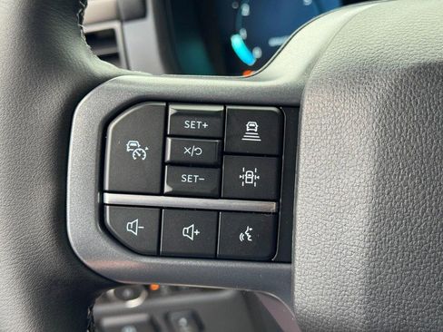 New 2025 Ford F150 Lariat w/ Equipment Group 502A High image 15