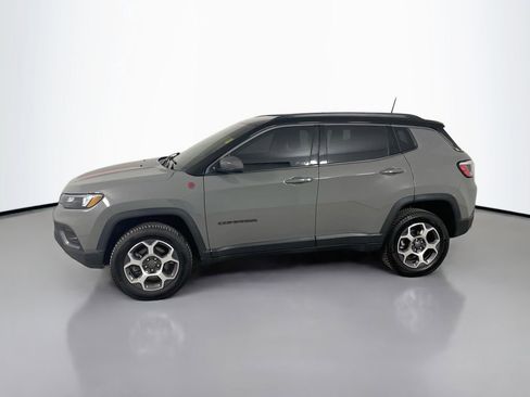 Used 2022 Jeep Compass Trailhawk w/ Trailhawk Convenience Group image 4