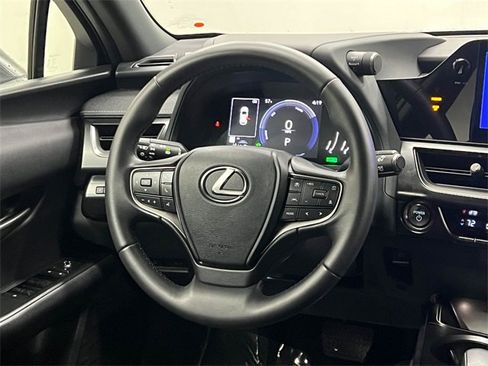 Certified 2025 Lexus UX 300h FWD image 15