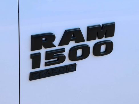 Used 2024 RAM 1500 Warlock AWD/4WD image 29