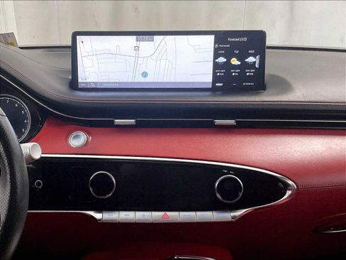 Used 2023 Genesis GV70 3.5T Sport w/ Sport Advanced Package image 18