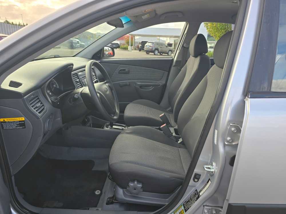 Used 2009 Kia Rio LX FWD image 10